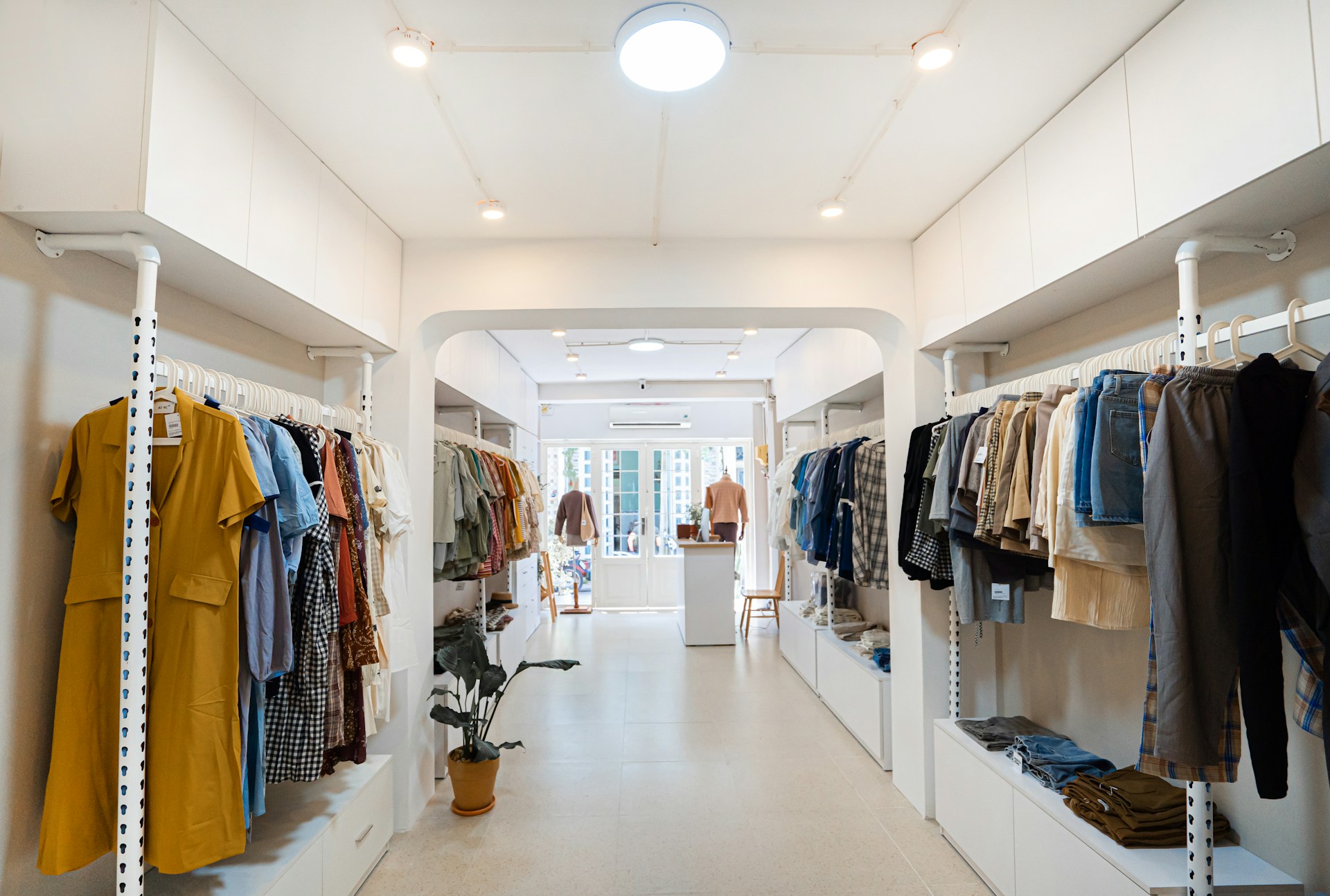 Toutes les plus grandes marques vous attendent sur monshowroom.com !